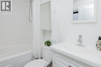 1405 VELVET Road | Gibsons British Columbia | Slide Image Thirteen