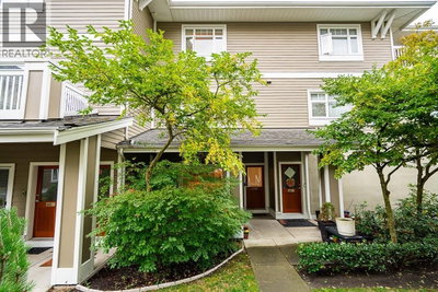 7388 MACPHERSON Avenue | Burnaby British Columbia | Slide Image Three