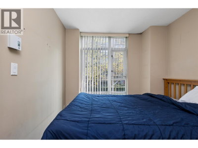 1033 MARINASIDE Crescent | Vancouver British Columbia | Slide Image Thirteen