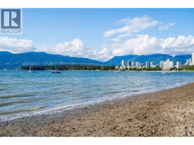 2015 CREELMAN Avenue | Vancouver British Columbia | Slide Image Two