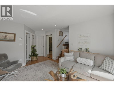 2015 CREELMAN Avenue | Vancouver British Columbia | Slide Image Nine