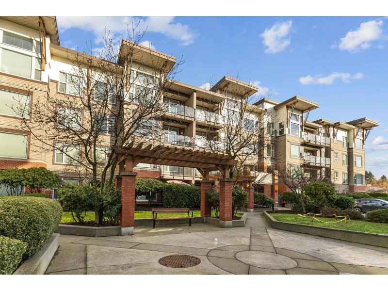 33538 MARSHALL Road Abbotsford British Columbia, V2S 0C7 - 2 Bedrooms Condo For Sale