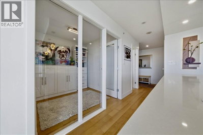 455 BEACH Crescent | Vancouver British Columbia | Slide Image Twenty