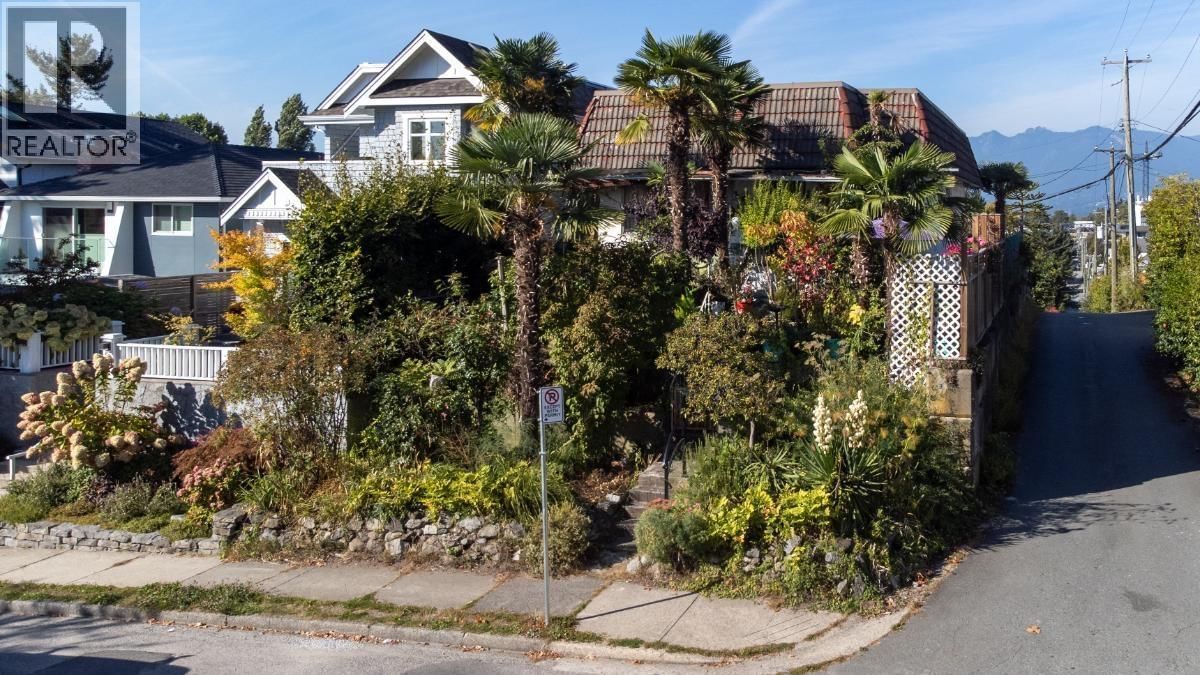 659 22ND Avenue, Vancouver, British Columbia V5V 1V3