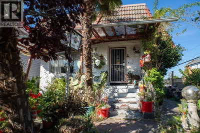 659 22ND Avenue | Vancouver British Columbia | Slide Image Eleven