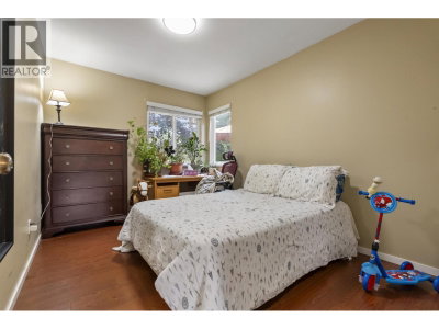 1180 FALCON Drive | Coquitlam British Columbia | Slide Image Nineteen