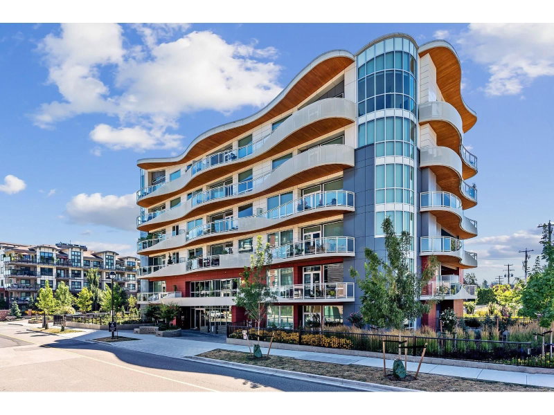 20416 PARK Avenue Langley British Columbia, V3A 0N2 - 2 Bedrooms Condo For Sale