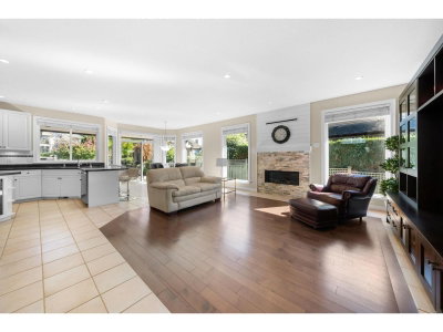 16220 MORGAN CREEK Crescent | Surrey British Columbia | Slide Image Five