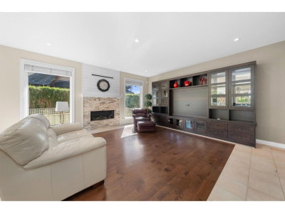 16220 MORGAN CREEK Crescent | Surrey British Columbia | Slide Image Seven