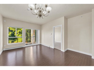 9655 KING GEORGE Boulevard | Surrey British Columbia | Slide Image Fourteen