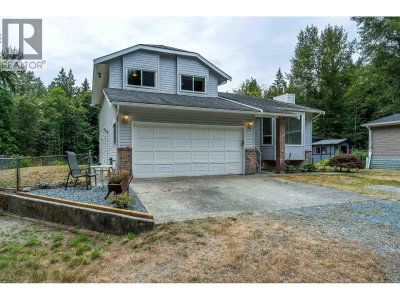 12295 269 Street | Maple Ridge British Columbia | Slide Image Two