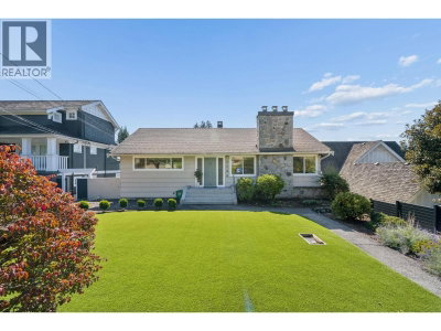 2288 KINGS Avenue | West Vancouver British Columbia | Slide Image One