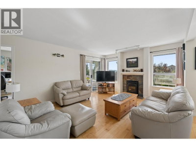 13 TIMBERCREST Drive | Port Moody British Columbia | Slide Image Ten