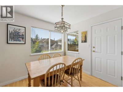 13 TIMBERCREST Drive | Port Moody British Columbia | Slide Image Eighteen