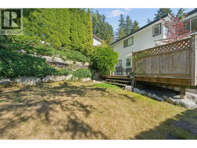 13 TIMBERCREST Drive | Port Moody British Columbia | Slide Image Thirty-eight