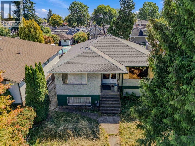 1154 53RD Avenue Vancouver British Columbia, V5X 1J8 - 6 Bedrooms Home For Sale