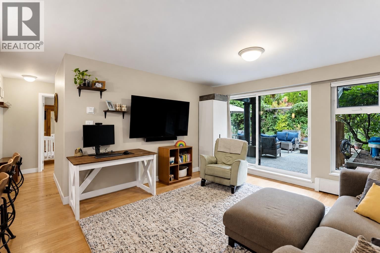7377 SALISBURY Avenue, Burnaby, British Columbia V5E 4B2