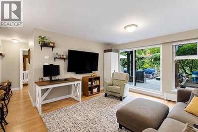 7377 SALISBURY Avenue | Burnaby British Columbia | Slide Image Two