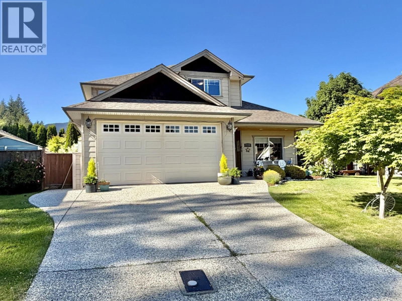 910 OCEANMOUNT Boulevard Gibsons British Columbia, V0N 1V8 - 3 Bedrooms Home For Sale