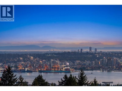 4812 SKYLINE Drive | North Vancouver British Columbia | Slide Image Twenty-nine
