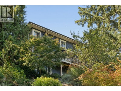 965 VILLAGE Drive | Bowen Island British Columbia | Slide Image Thirty-three