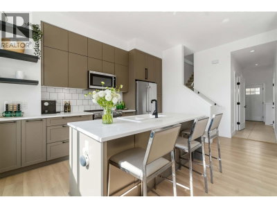 3552 VICTORIA Drive | Coquitlam British Columbia | Slide Image Seven