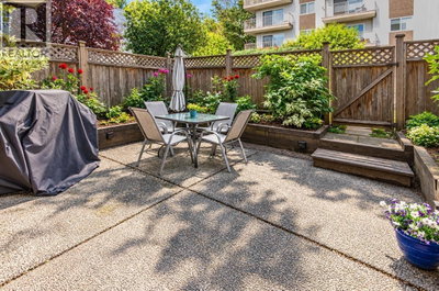 360 2ND Street | North Vancouver British Columbia | Slide Image Thirteen
