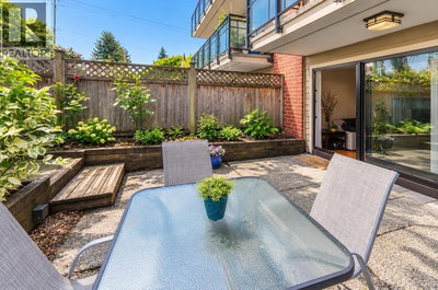 360 2ND Street | North Vancouver British Columbia | Slide Image Fourteen