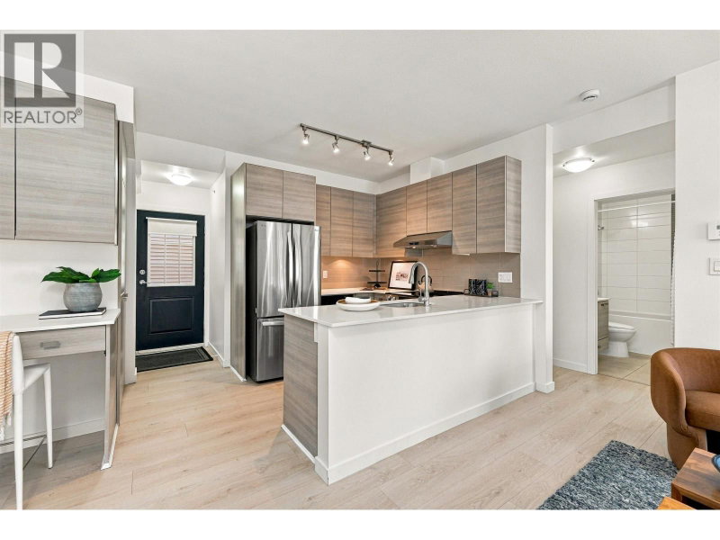 6965 HASTINGS Street Burnaby British Columbia, V5B 1S9 - 3 Bedrooms Condo For Sale