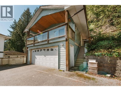 1205 ST ANDREWS Road | Gibsons British Columbia | Slide Image Twenty-nine