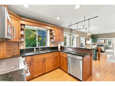 23887 62 Avenue | Langley British Columbia | Slide Image Nine