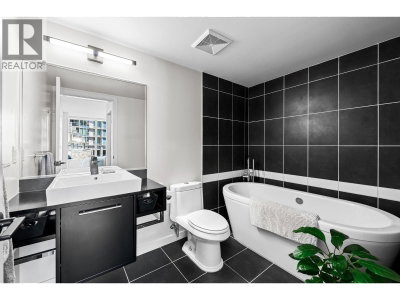 633 ABBOTT Street | Vancouver British Columbia | Slide Image Thirteen