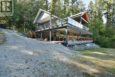 5611 OYSTER BAY Road | Garden Bay British Columbia | Slide Image Seven