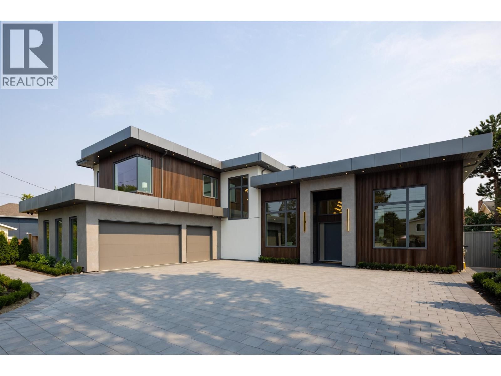 8060 MINLER Road, Richmond, British Columbia V7C 3T7