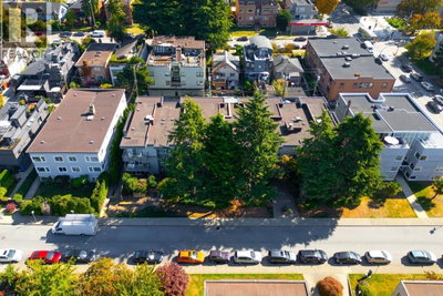 1450 LABURNUM Street | Vancouver British Columbia | Slide Image Two
