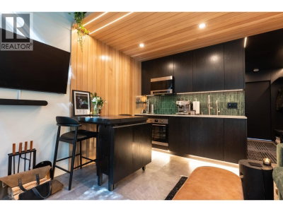 2158 SARAJEVO Drive | Whistler British Columbia | Slide Image Five