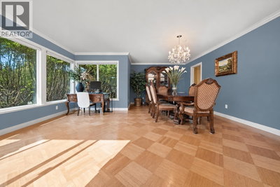 535 STEVENS Drive | West Vancouver British Columbia | Slide Image Fourteen