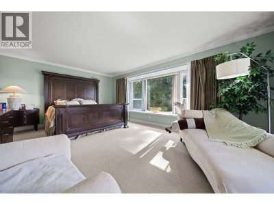 535 STEVENS Drive | West Vancouver British Columbia | Slide Image Nineteen