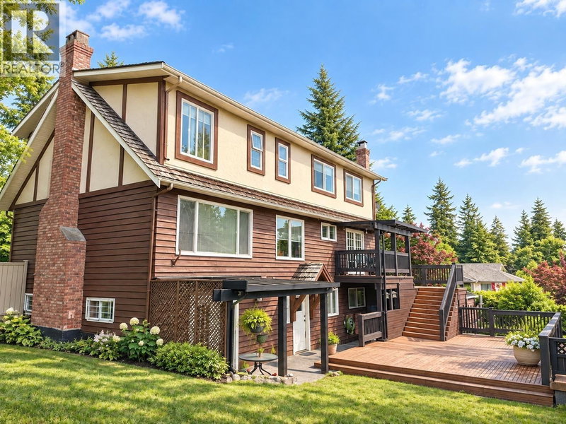 2718 BYRON Place North Vancouver British Columbia, V7H 2K8 - 4 Bedrooms Home For Sale