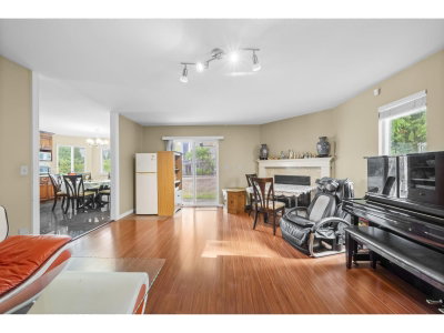 6012 124 Street | Surrey British Columbia | Slide Image Thirteen