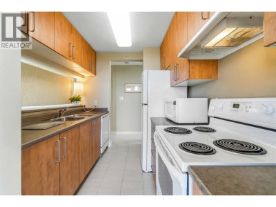 5380 OBEN Street | Vancouver British Columbia | Slide Image Eight