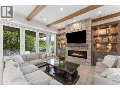 7863 WALMSLEY Court | Burnaby British Columbia | Slide Image Fourteen