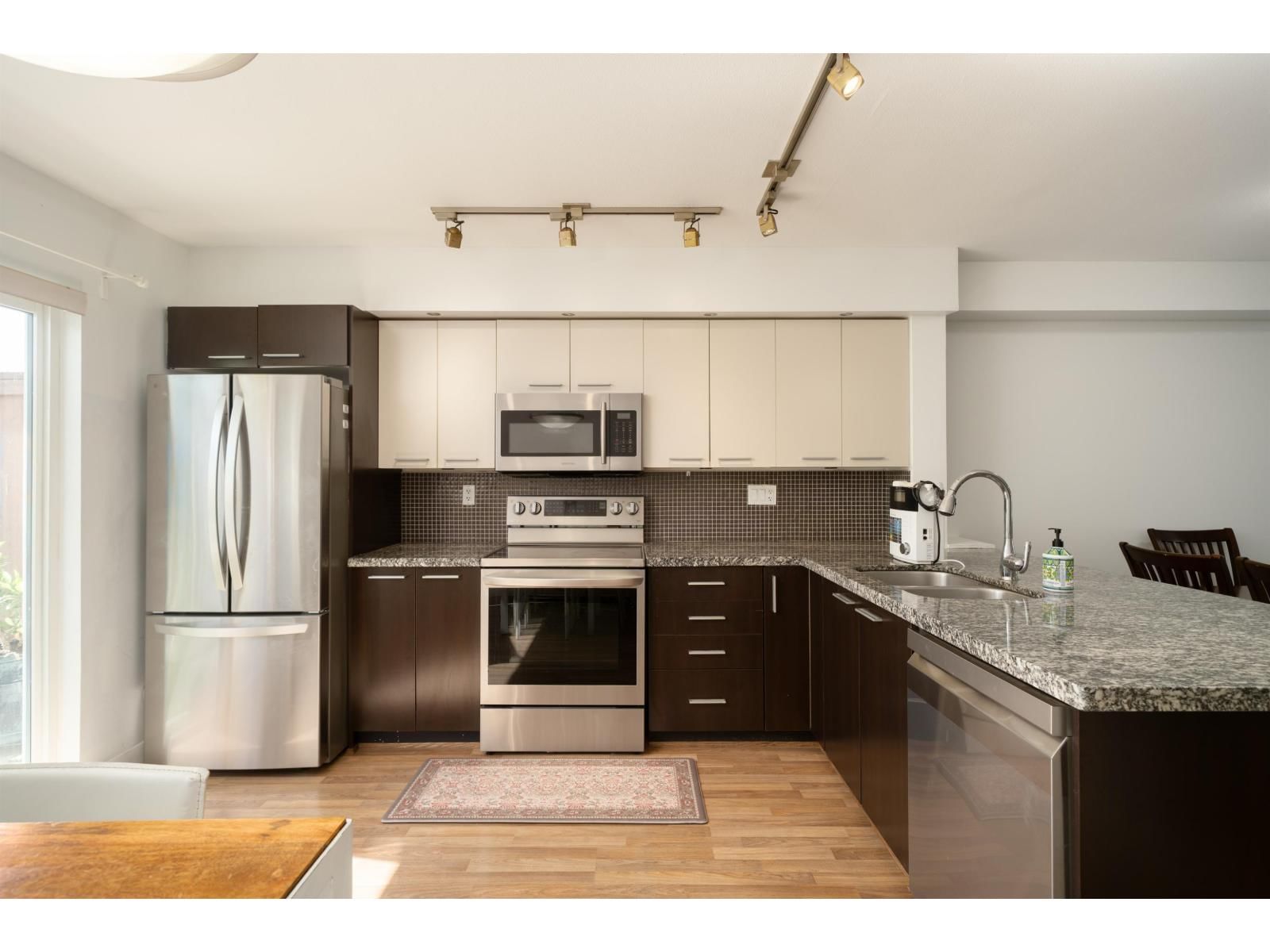 19448 68 Avenue, Surrey, British Columbia V4N 5V5