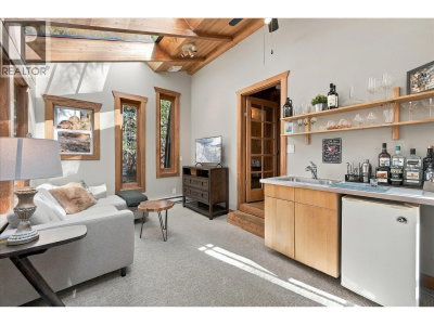 9226 EMERALD Drive | Whistler British Columbia | Slide Image Ten
