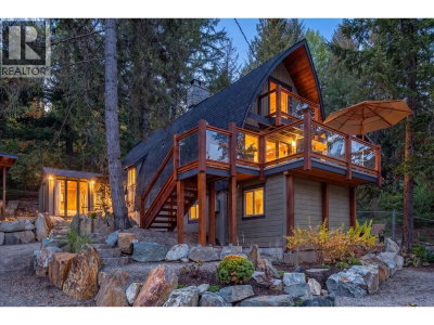 9226 EMERALD Drive | Whistler British Columbia | Slide Image Two