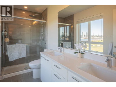 10311 RIVER Drive | Richmond British Columbia | Slide Image Twelve