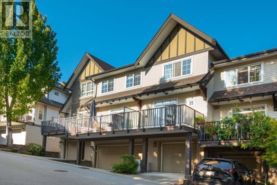 2200 PANORAMA Drive | Port Moody British Columbia | Slide Image Thirty-three