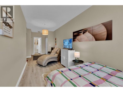 160 SHORELINE Circle | Port Moody British Columbia | Slide Image Thirty