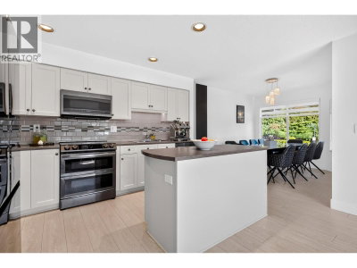 1685 PINETREE Way | Coquitlam British Columbia | Slide Image Fourteen