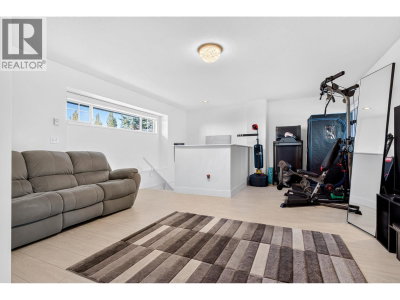 1685 PINETREE Way | Coquitlam British Columbia | Slide Image Twenty-eight